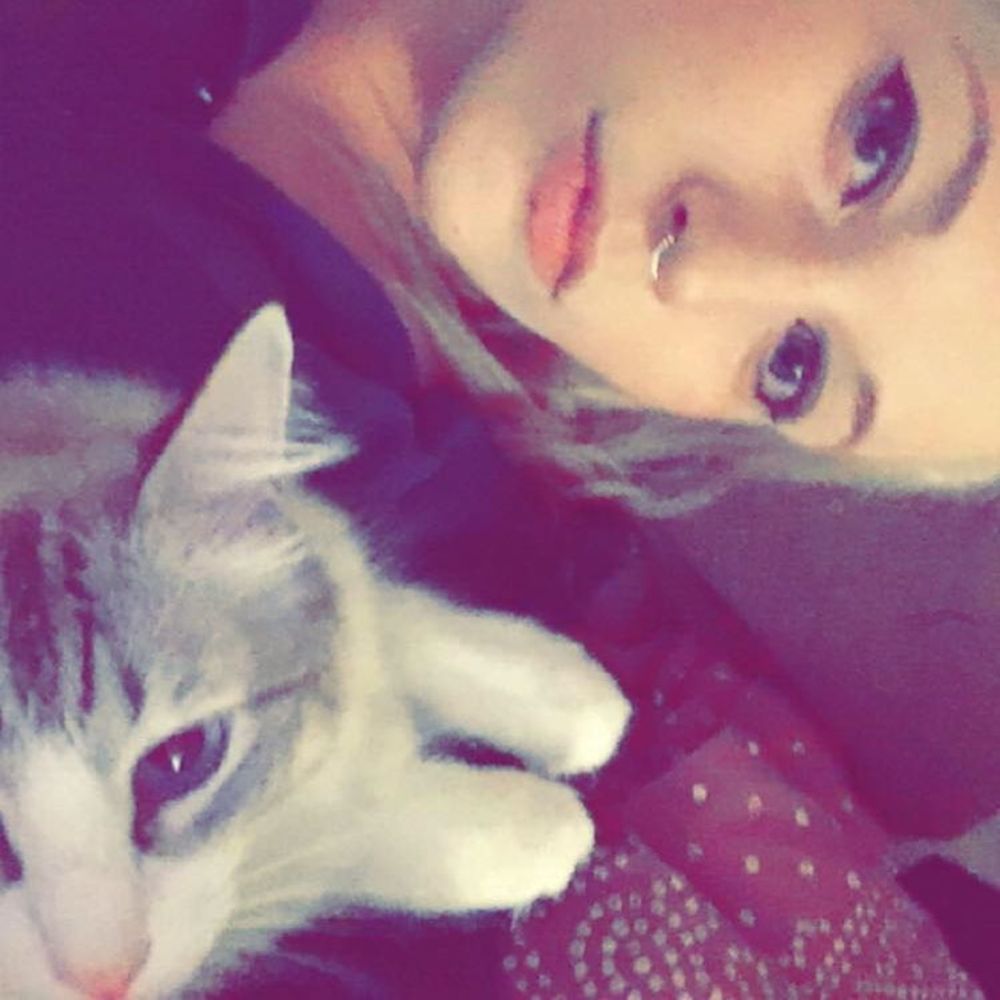 Meet your Posher, Emily